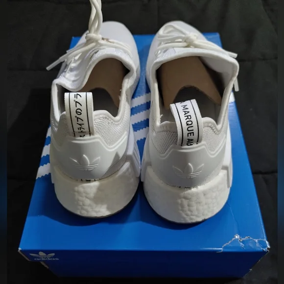 Adidas NMD R1 - Picture 4 of 6